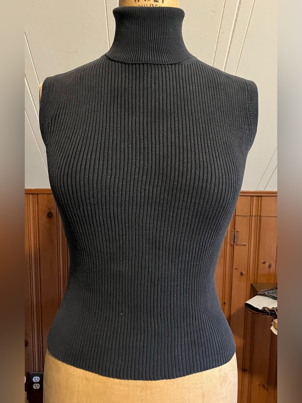 Ribbed Silk Knit T